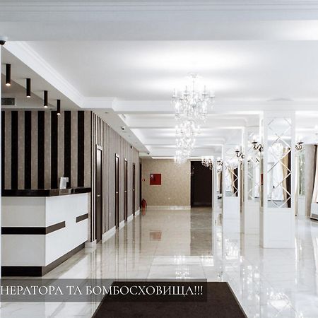 Congress Hotel Verhovina Petropavlivszka Borscsahivka Kültér fotó