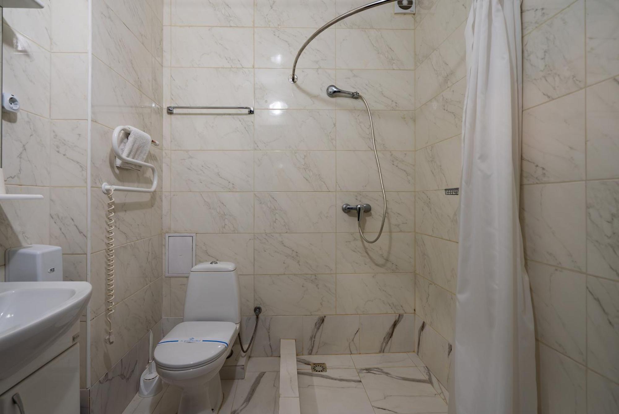Congress Hotel Verhovina Petropavlivszka Borscsahivka Kültér fotó